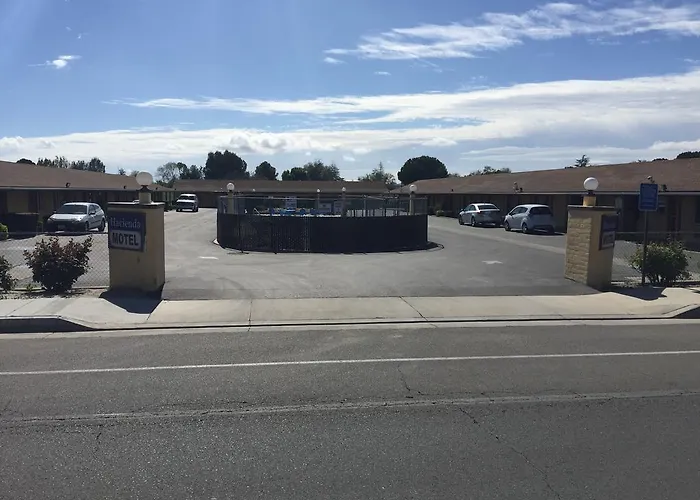 Hacienda Motel