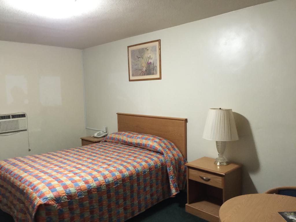 Motel Hacienda *