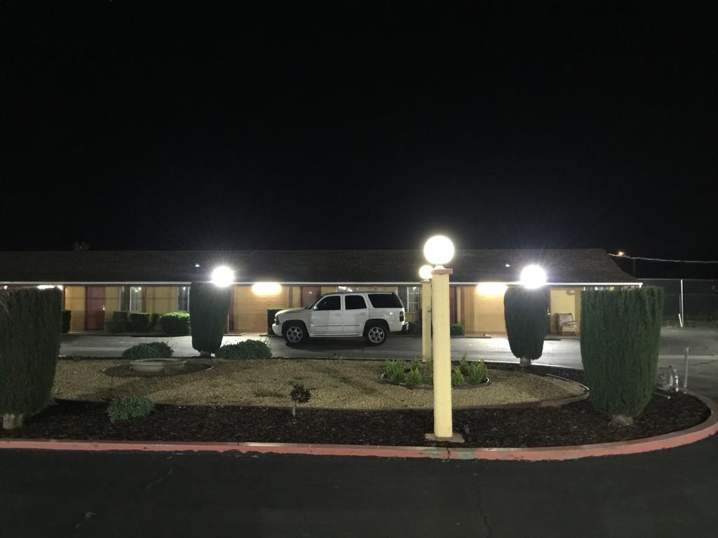 Motel Hacienda *